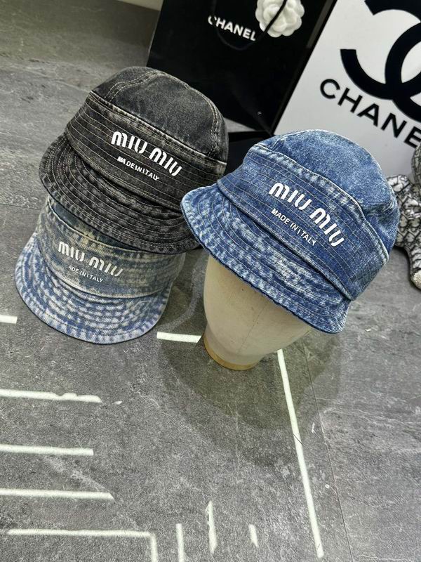 Miumiu cap dx02